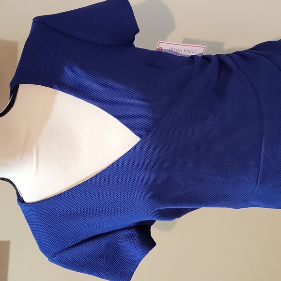 Bisou Bisou Dress 💙 - Picture 3 of 13